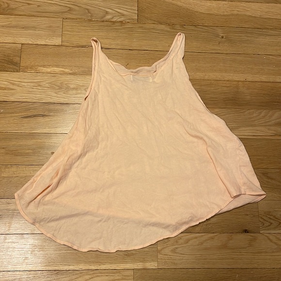 Wildfox Eat, Drink, Be Maui Graphic Tank Top in Pastel Pink - Picture 8 of 11